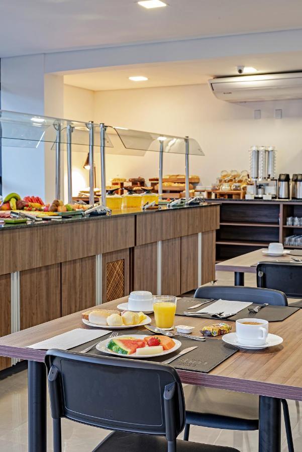 Slim Guarapuava Hotell Exteriör bild