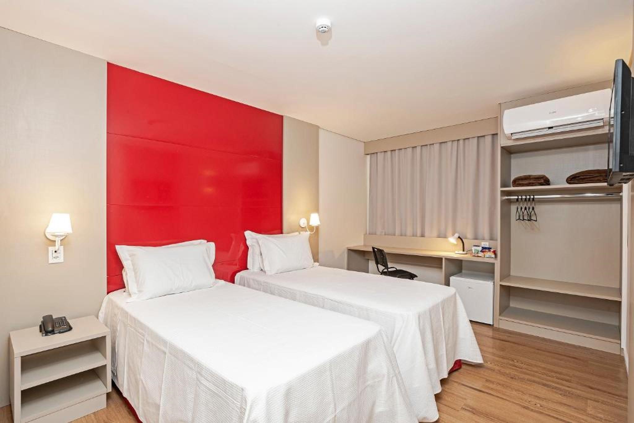 Slim Guarapuava Hotell Exteriör bild