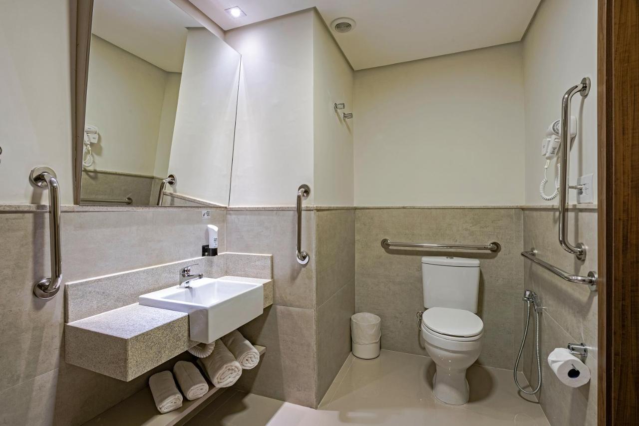Slim Guarapuava Hotell Exteriör bild