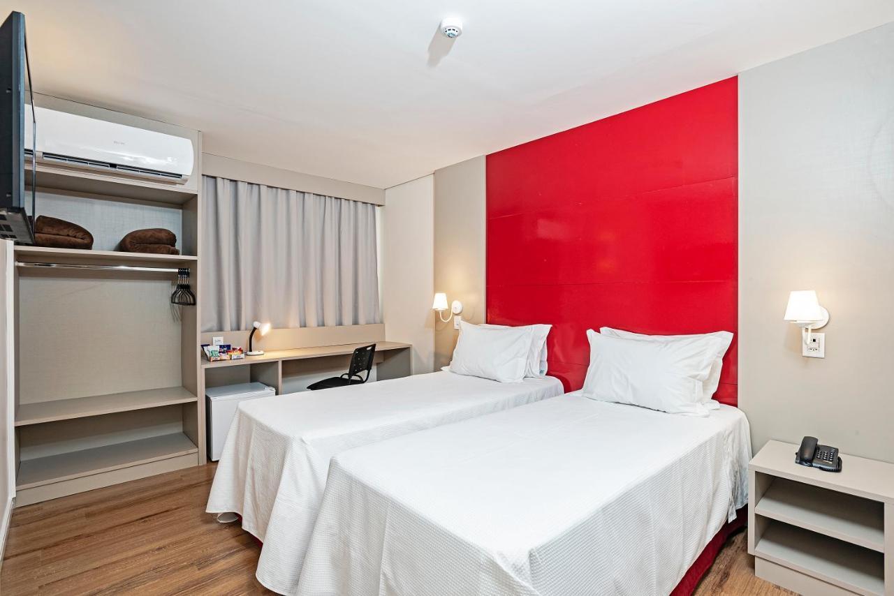 Slim Guarapuava Hotell Exteriör bild