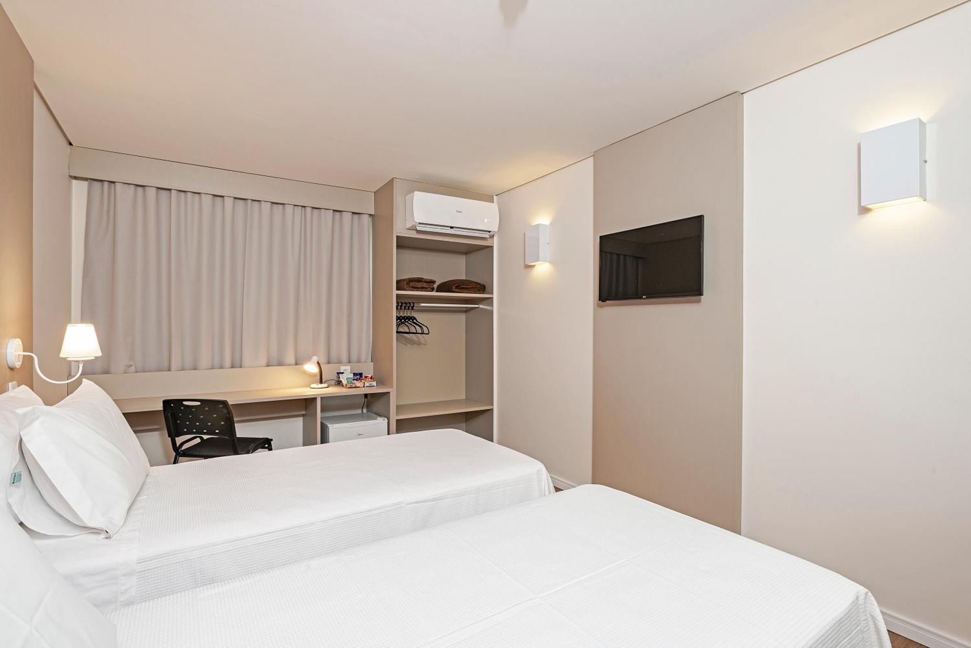 Slim Guarapuava Hotell Exteriör bild